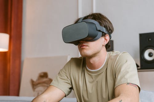 有关3C用品, VR, 人的免费素材图片