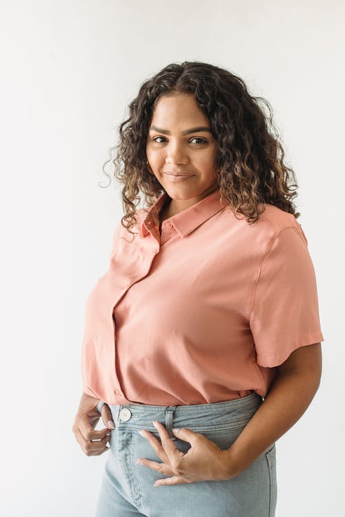 有关女人, 微笑, 扣的免费素材图片