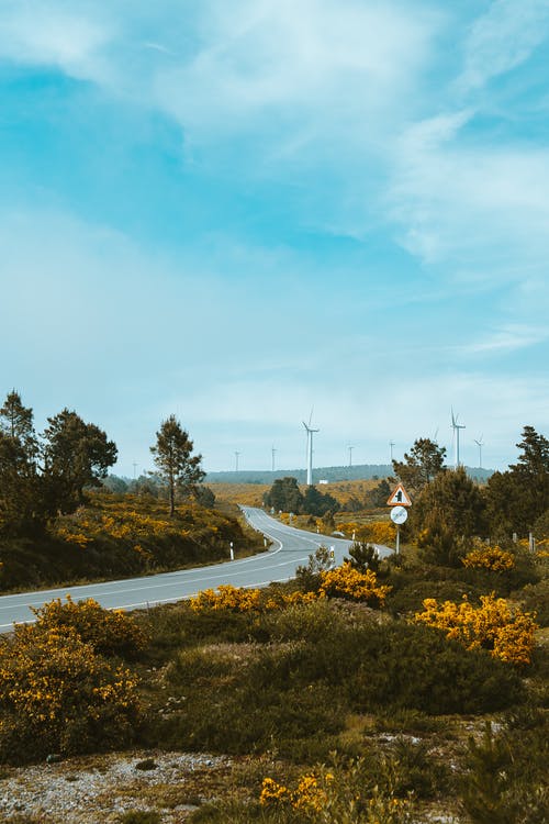 柏油路风景 · 免费素材图片