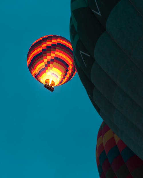 多彩多姿的热气球 · 免费素材图片