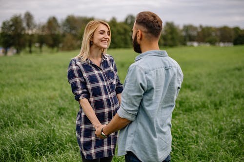 有关一对, 人, 女人的免费素材图片
