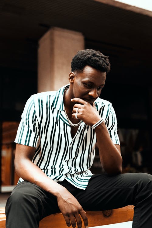 有关下巴, 不快乐, 不情绪化的免费素材图片