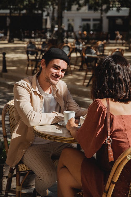 有关人, 喝, 坐的免费素材图片
