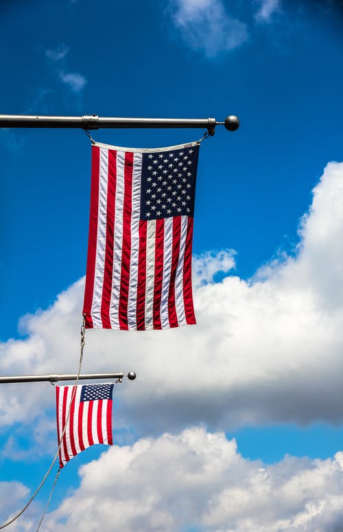 美国国旗上的灰色金属杆 · 免费素材图片