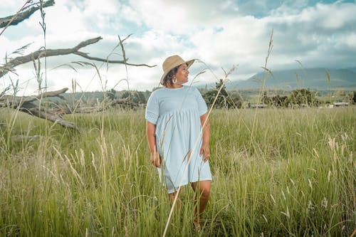 有关人, 女人, 田的免费素材图片