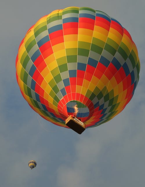 五彩的热气球 · 免费素材图片