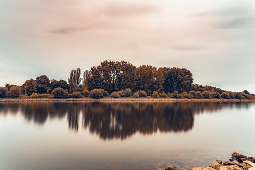 有关反射, 喜怒无常, 坏心情的免费素材图片
