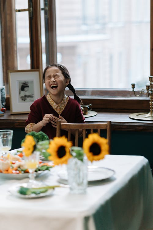 有关儿童, 可爱, 向日葵的免费素材图片