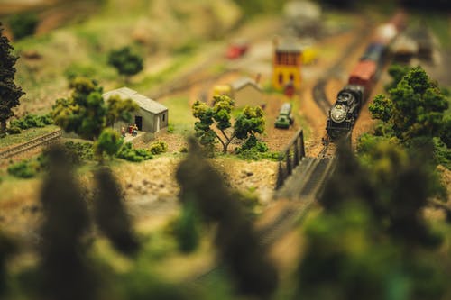 微型玩具火车 · 免费素材图片