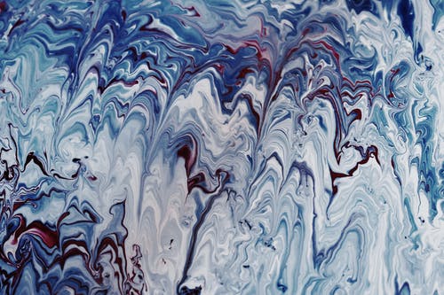 白色和蓝色绘画的照片 · 免费素材图片