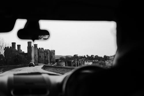 历史城堡的灰度摄影 · 免费素材图片