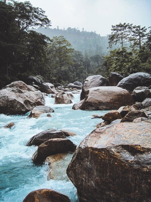 白天流的照片 · 免费素材图片