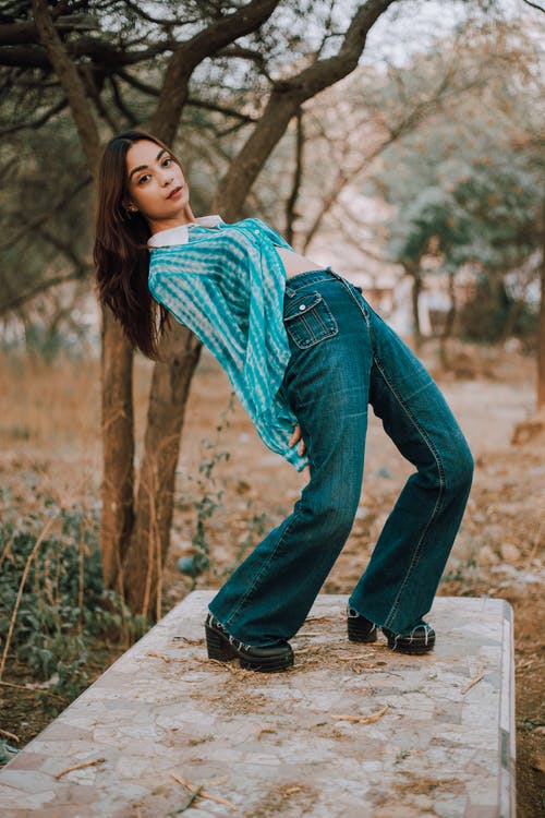 有关人, 垂直拍摄, 女人的免费素材图片