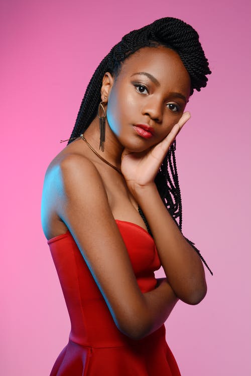 穿红裙子的女人 · 免费素材图片