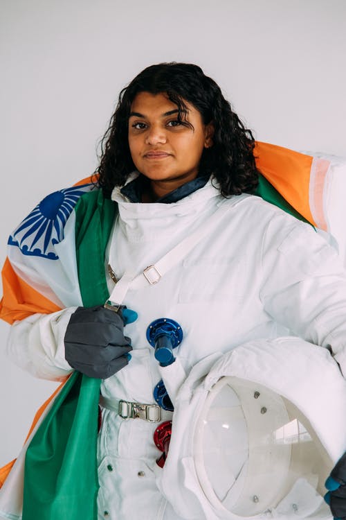 太空服的女人 · 免费素材图片