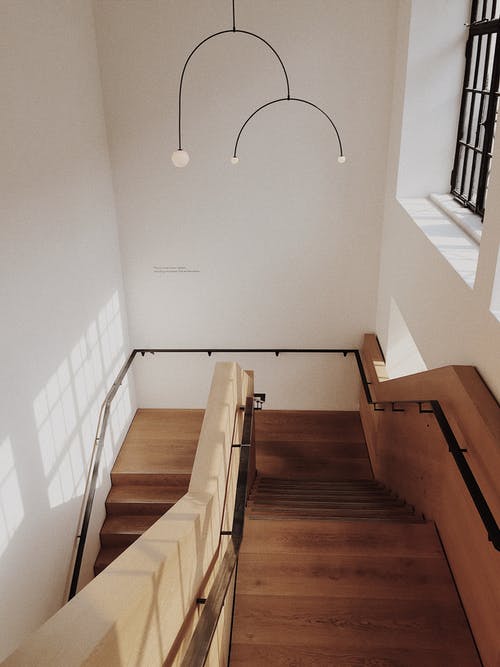 棕色木制楼梯的照片 · 免费素材图片