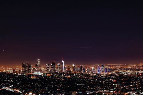 夜间城市景观的航拍照片 · 免费素材图片