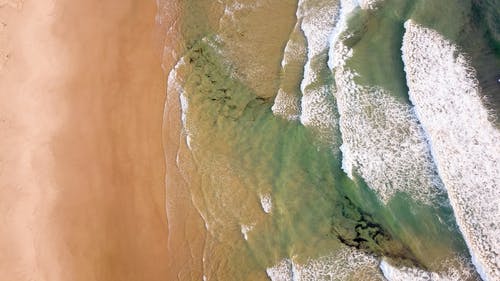 水体航拍 · 免费素材图片