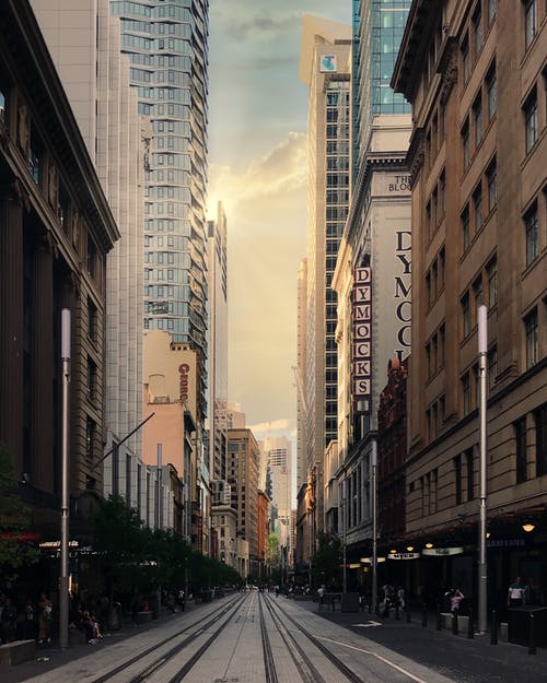 白天建筑物的照片 · 免费素材图片