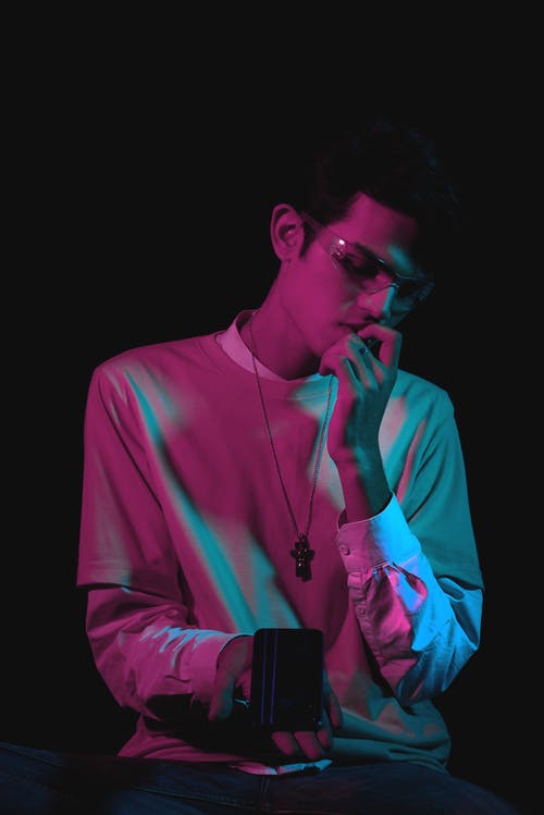 有关人, 哀思, 垂直拍摄的免费素材图片