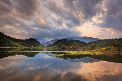 黎明时分山的风景 · 免费素材图片