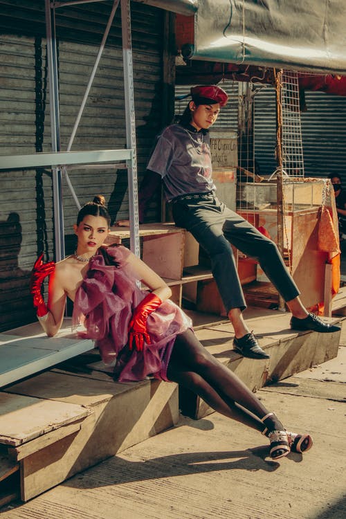 有关一对, 人, 坐的免费素材图片