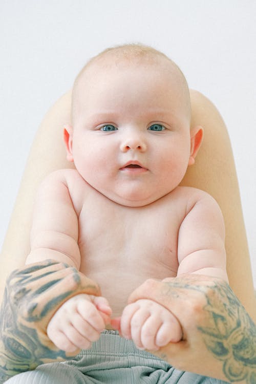 蓝眼睛的婴儿 · 免费素材图片