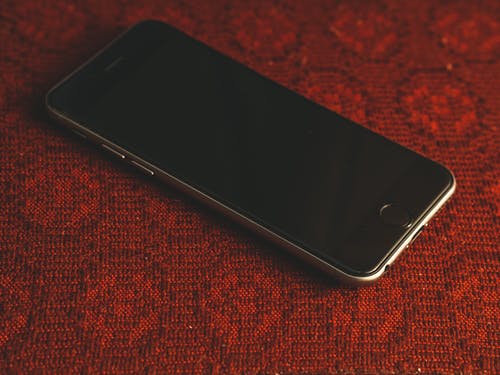 太空灰iphone 6显示黑屏 · 免费素材图片