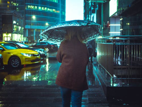 有关下雨, 交通, 交通系统的免费素材图片