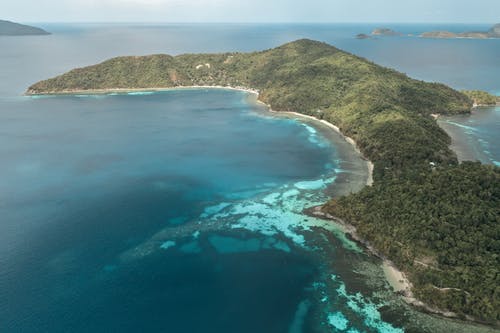 空中射击的一个小岛 · 免费素材图片