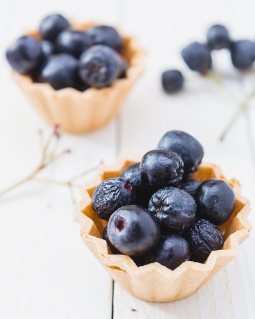 蓝莓的选择性焦点照片 · 免费素材图片
