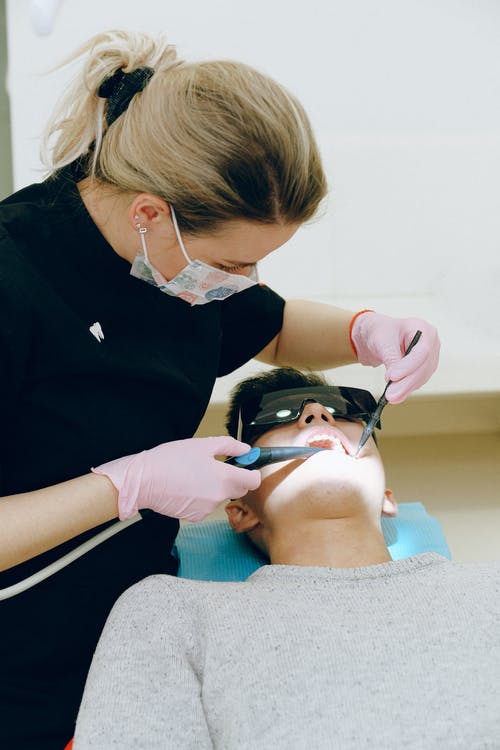 牙科检查的人 · 免费素材图片