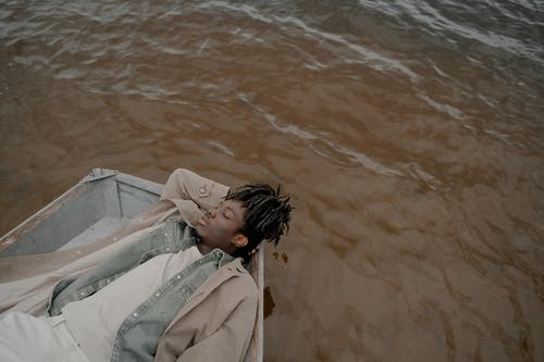 有关人, 休闲, 宁静的人的免费素材图片