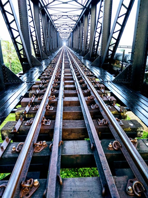 黑金属铁路 · 免费素材图片