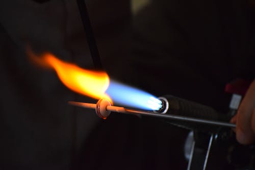轻火炬熔化金属 · 免费素材图片