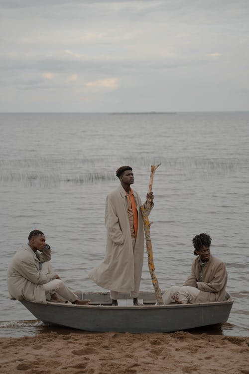 有关地平线, 坐, 垂直拍摄的免费素材图片