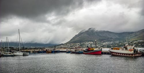 有关停泊, 水上技能, 水运的免费素材图片