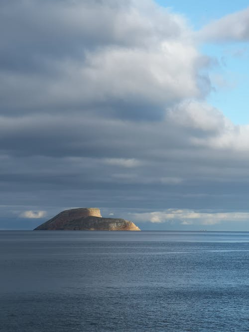 有关垂直拍摄, 岛, 水体的免费素材图片