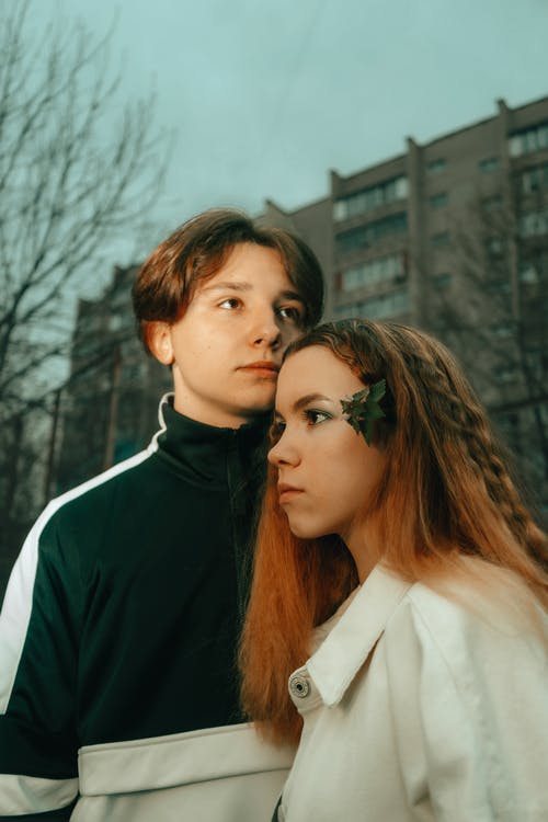 有关一起, 亲热, 休闲服装的免费素材图片