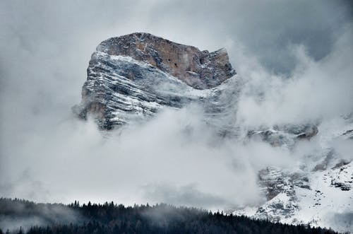 山的风景照片 · 免费素材图片