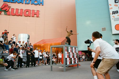 有关35毫米, 35毫米胶片, 人的免费素材图片