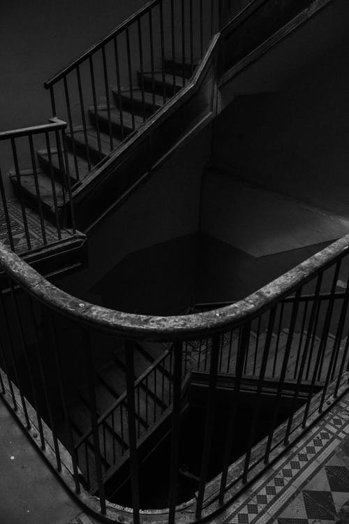 有关单色, 怪异, 扶手的免费素材图片