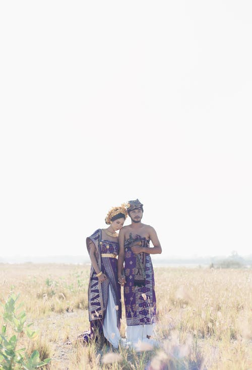 有关一对, 垂直拍摄, 服装的免费素材图片