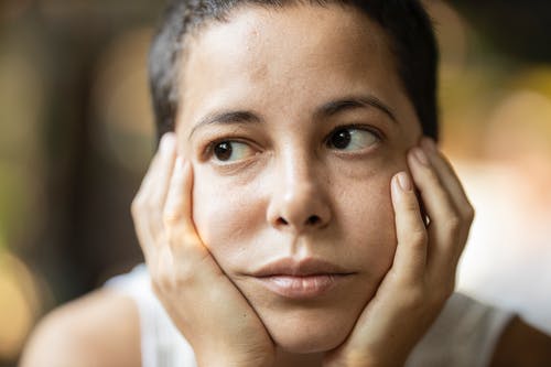 女人的特写照片 · 免费素材图片