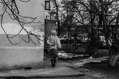 有关夹克, 女人, 建造的免费素材图片