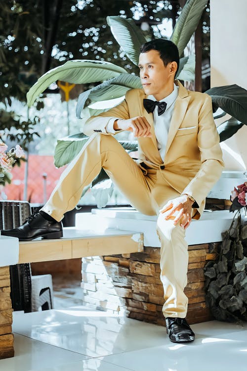 有关坐, 套装, 好看的的免费素材图片