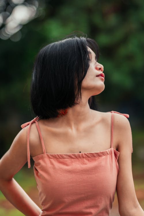 有关垂直拍摄, 女人, 意大利面条皮带的免费素材图片