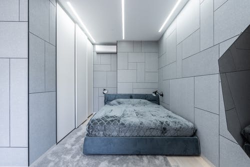 蓝色和白色的花床单 · 免费素材图片