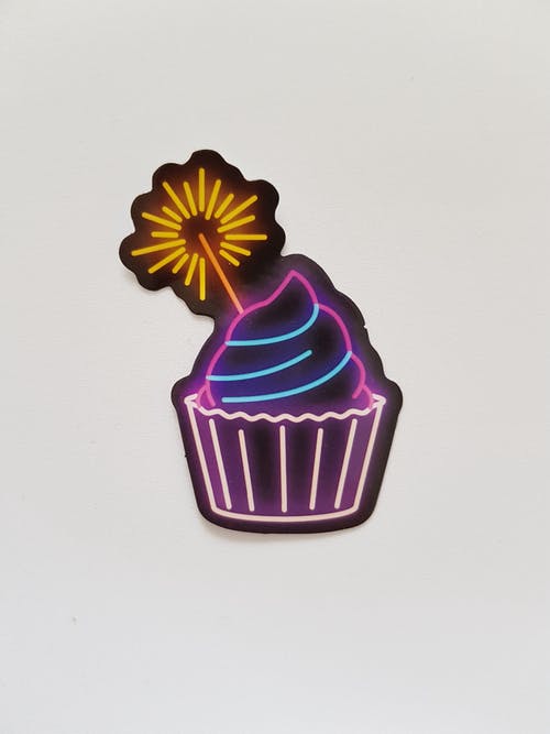霓虹纸杯蛋糕标牌照片 · 免费素材图片