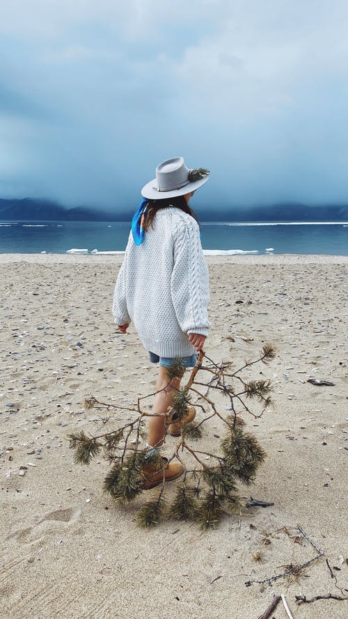 有关太阳帽, 女人, 後视图的免费素材图片